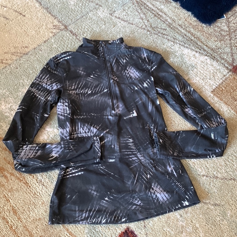 Nike dri-fit 3 quarter zip